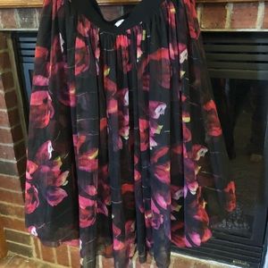 Esley Tule floral skirt- brand new with tags